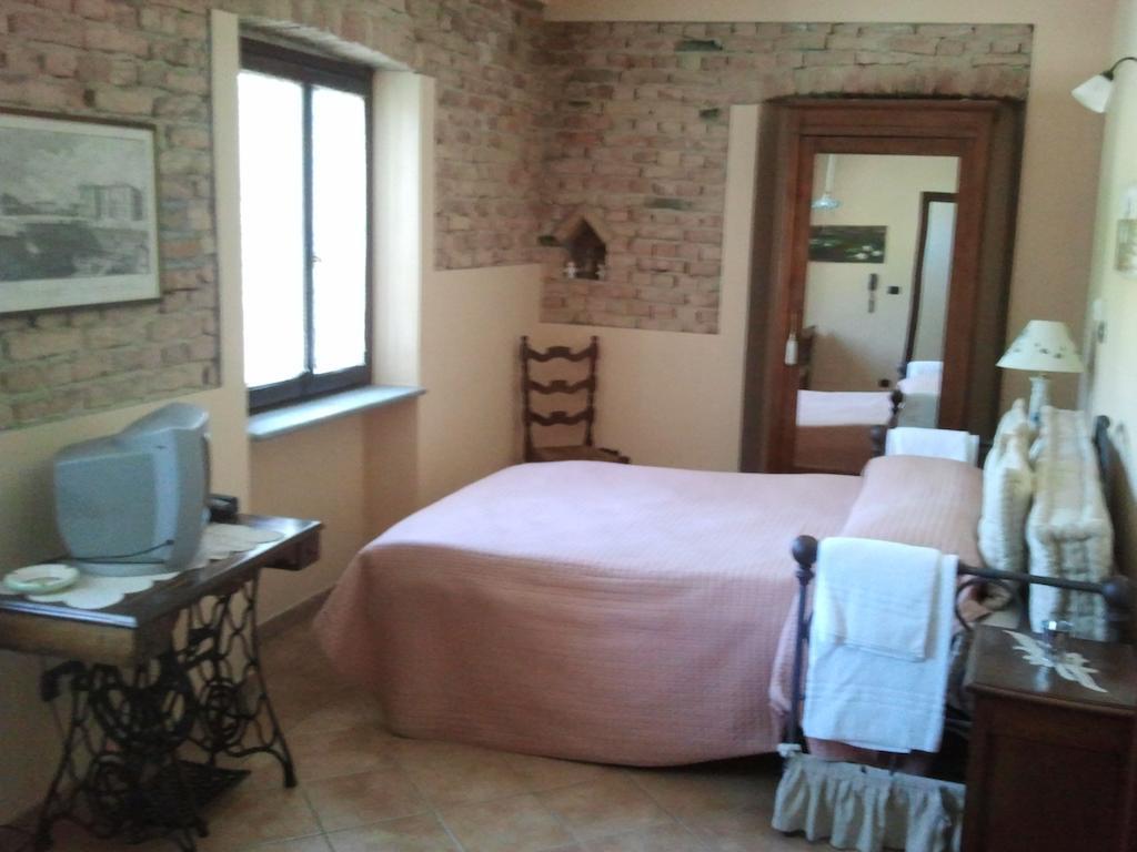 Gran Collina Villa San Damiano dʼAsti Cameră foto